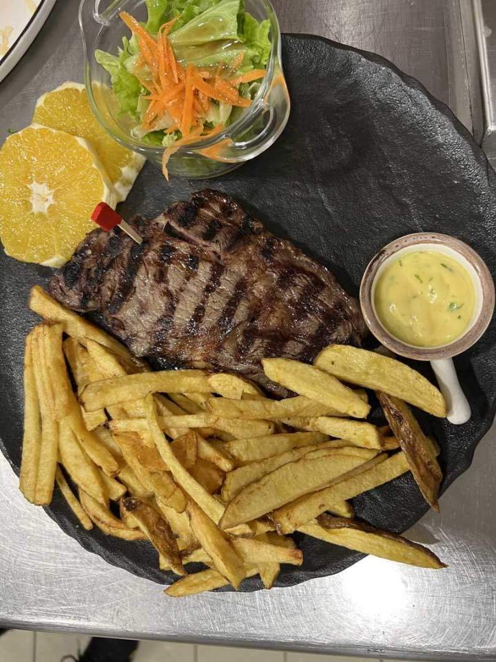 Restaurant soirée entre collègues Yèbles